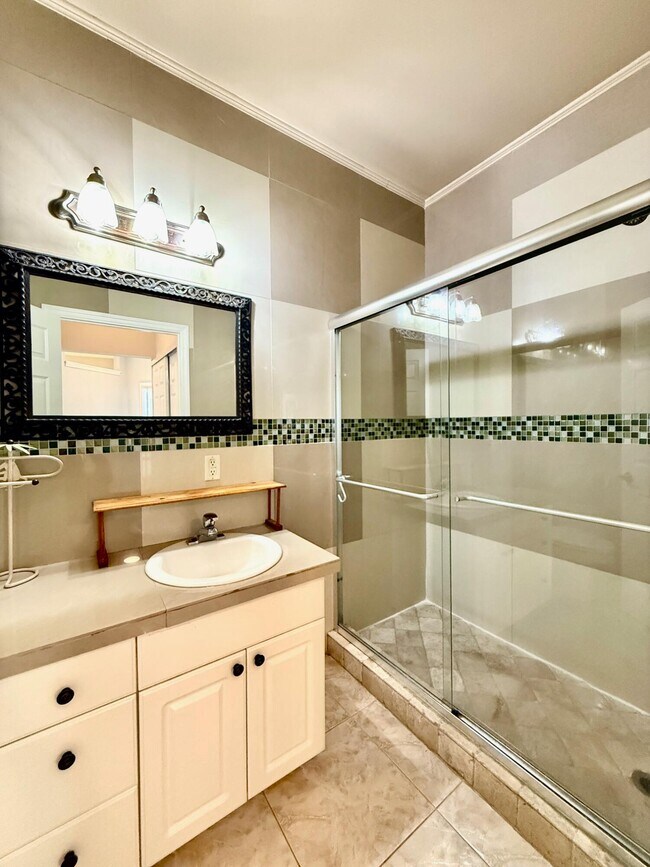 Building Photo - 3162 Via Poinciana