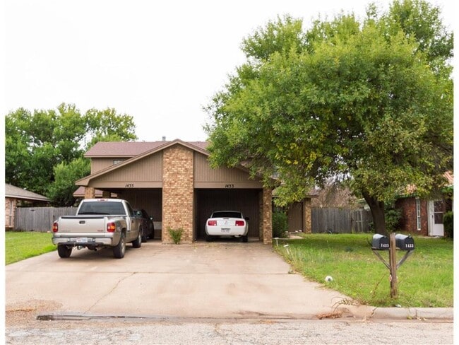 Primary Photo - 1433 Yeomans Rd