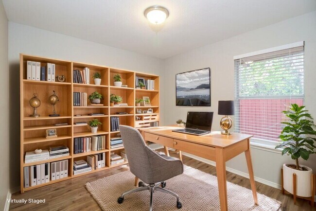 Building Photo - 1201 Paco Trail