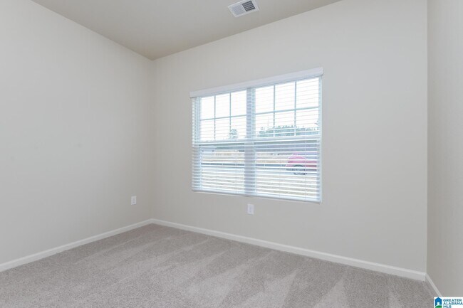 Building Photo - 250 Smith Glen Dr