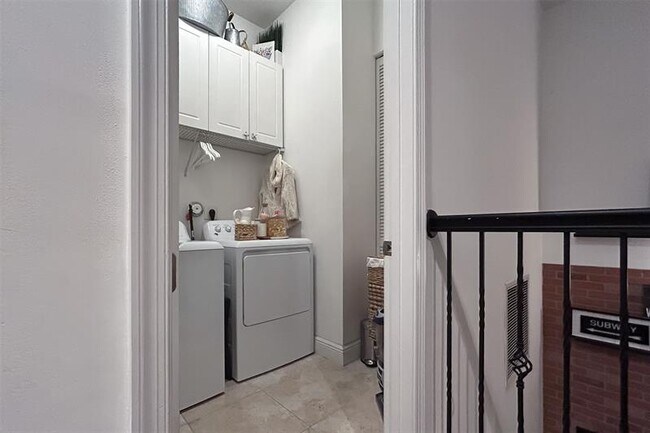 Building Photo - 12467 NW 17th Ct