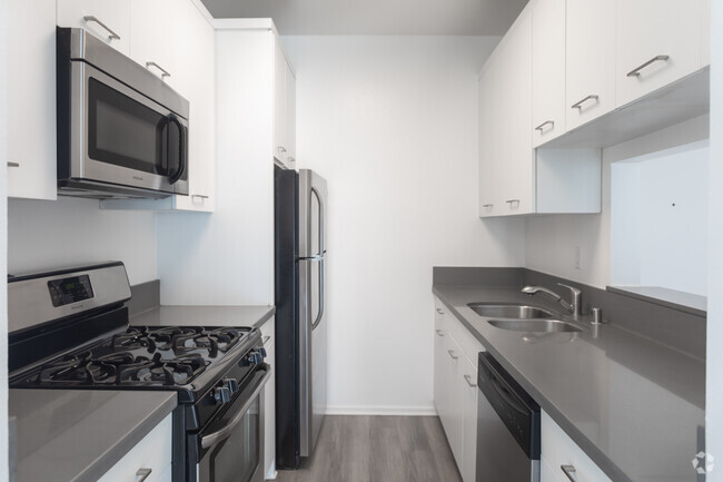 1BR,1BA - SF664- Kitchen - 6600 Yucca