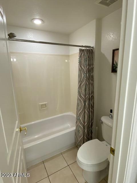 Building Photo - 15221 N Clubgate Dr