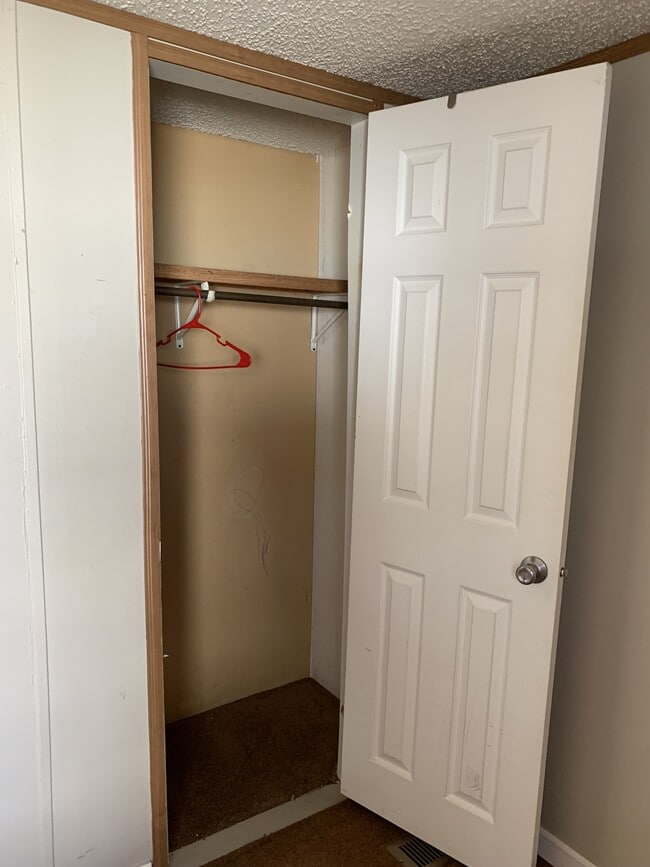 Building Photo - 154 Zackary St