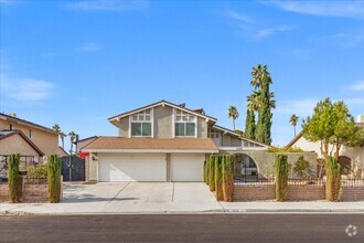 Building Photo - Fabulous Home with No HOA!