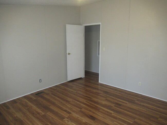 Building Photo - Move-In Ready 4-Bedroom Home on a Private Lot Just North of Lincolnton!