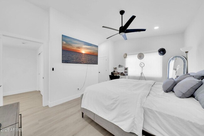 Building Photo - 3034 N 39th St