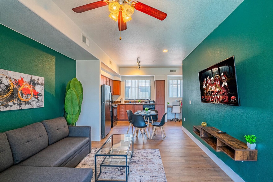 Building Photo - 6610 N 93rd Ave