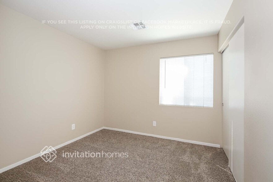 Building Photo - 7825 Strong Water Ct