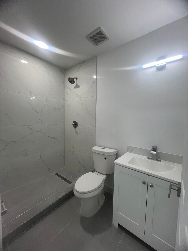 Building Photo - 1824 NW 49th St