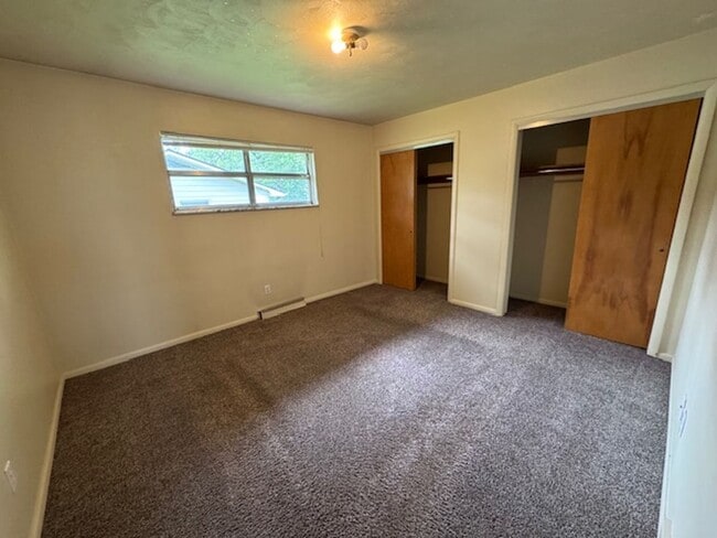 Building Photo - 4306 Dalewood Dr