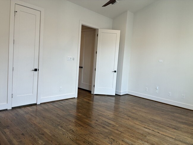 Building Photo - For Lease | 3 Bed, 3.5 Bath | 2,139 Sq Ft | Timber Heights Village |