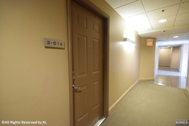 Building Photo - 3514 City Pl