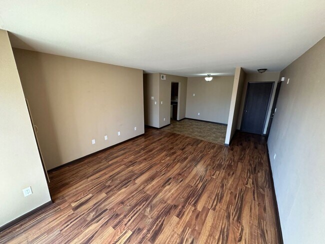 Building Photo - 7601 W Donna Ct