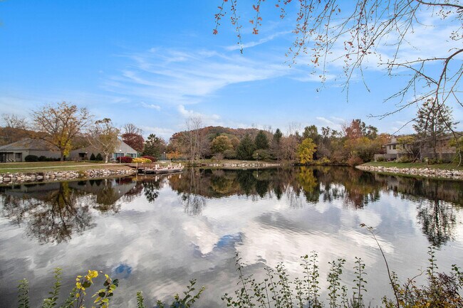 Building Photo - 614 Peninsula Ct