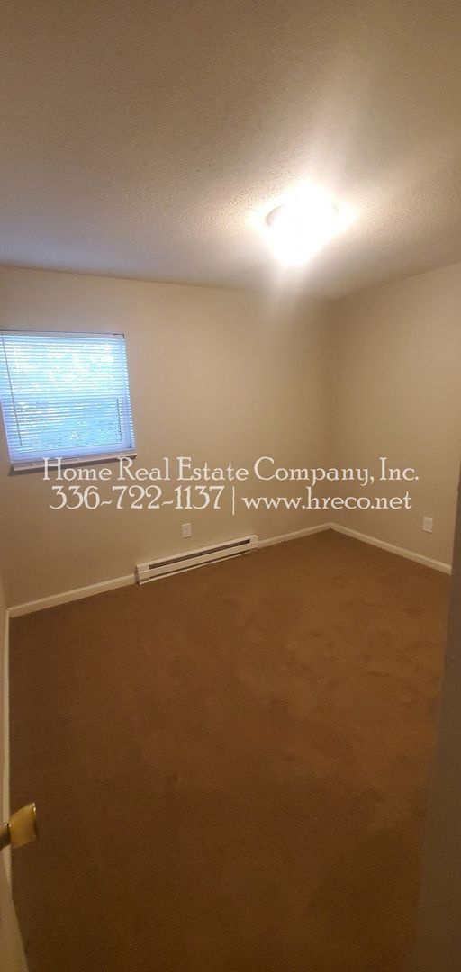 Building Photo - 1400 W Academy St