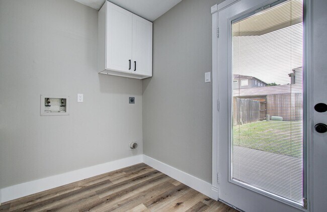 Building Photo - 5238 Timber Quail Dr