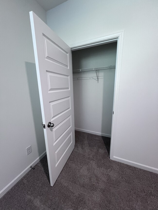 Building Photo - 6092 Knickerbocker Street