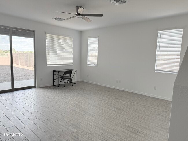 Building Photo - 25321 N 75th Ln