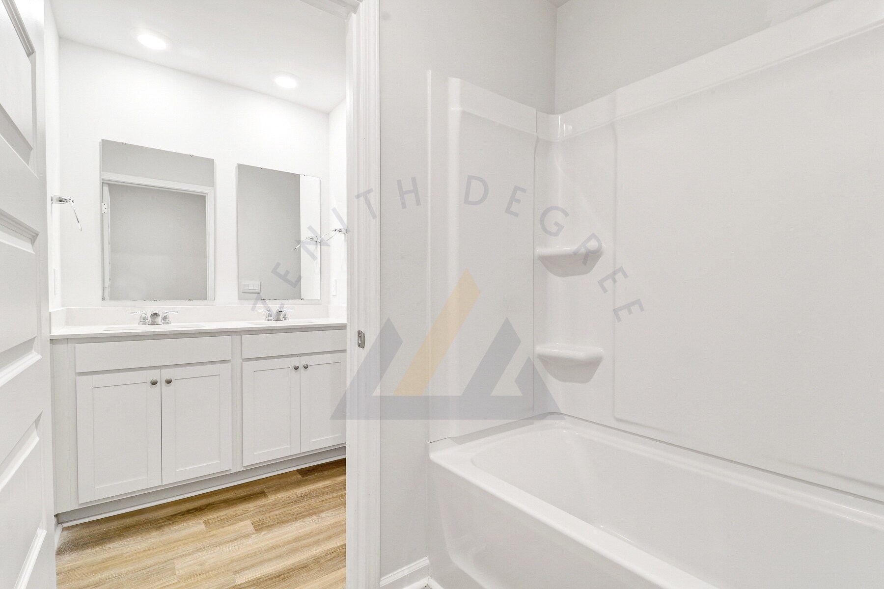 Building Photo - 120 Hiatus Ct