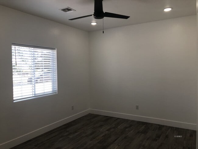 Building Photo - 112 S 600 E