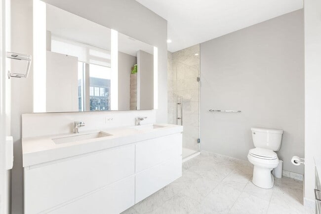 Building Photo - 135 Seaport Blvd