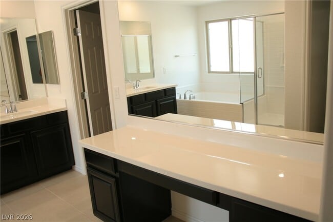 Building Photo - 917 Bluebell Brook St