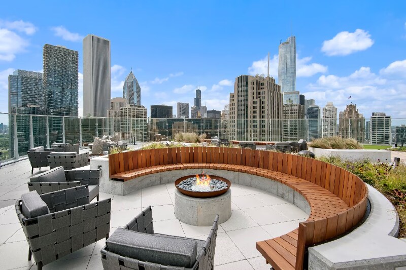 Building Photo - 445 N New St