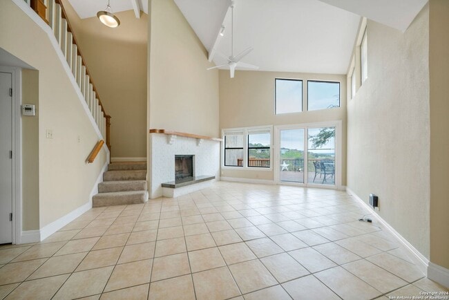 Building Photo - Hill Country Retreat