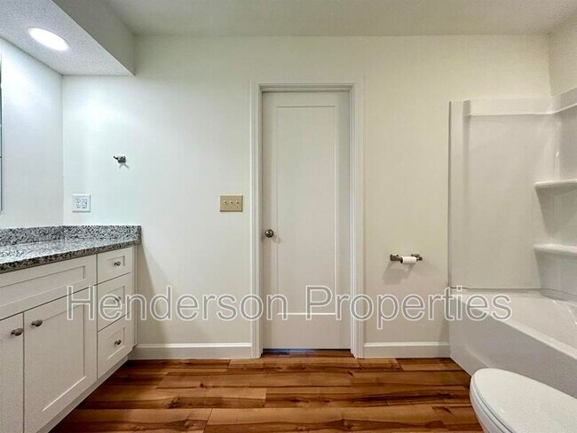 Building Photo - 9211 Robert Frost Ln