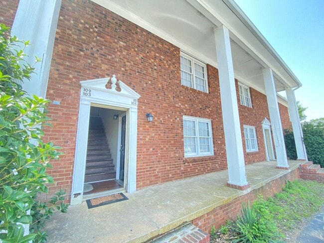 Building Photo - 2bed/1ba Apt off S Main Kannapolis close t...