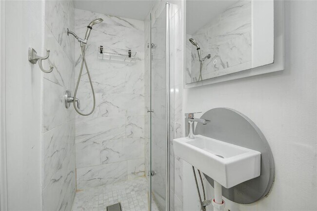 Building Photo - 5754 Wigton Dr