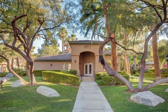 Building Photo - 8733 Red Brook Dr