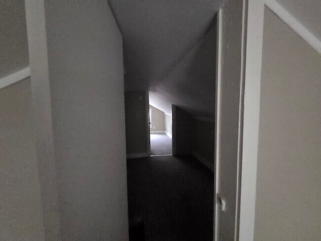 Building Photo - 524 S Greer St