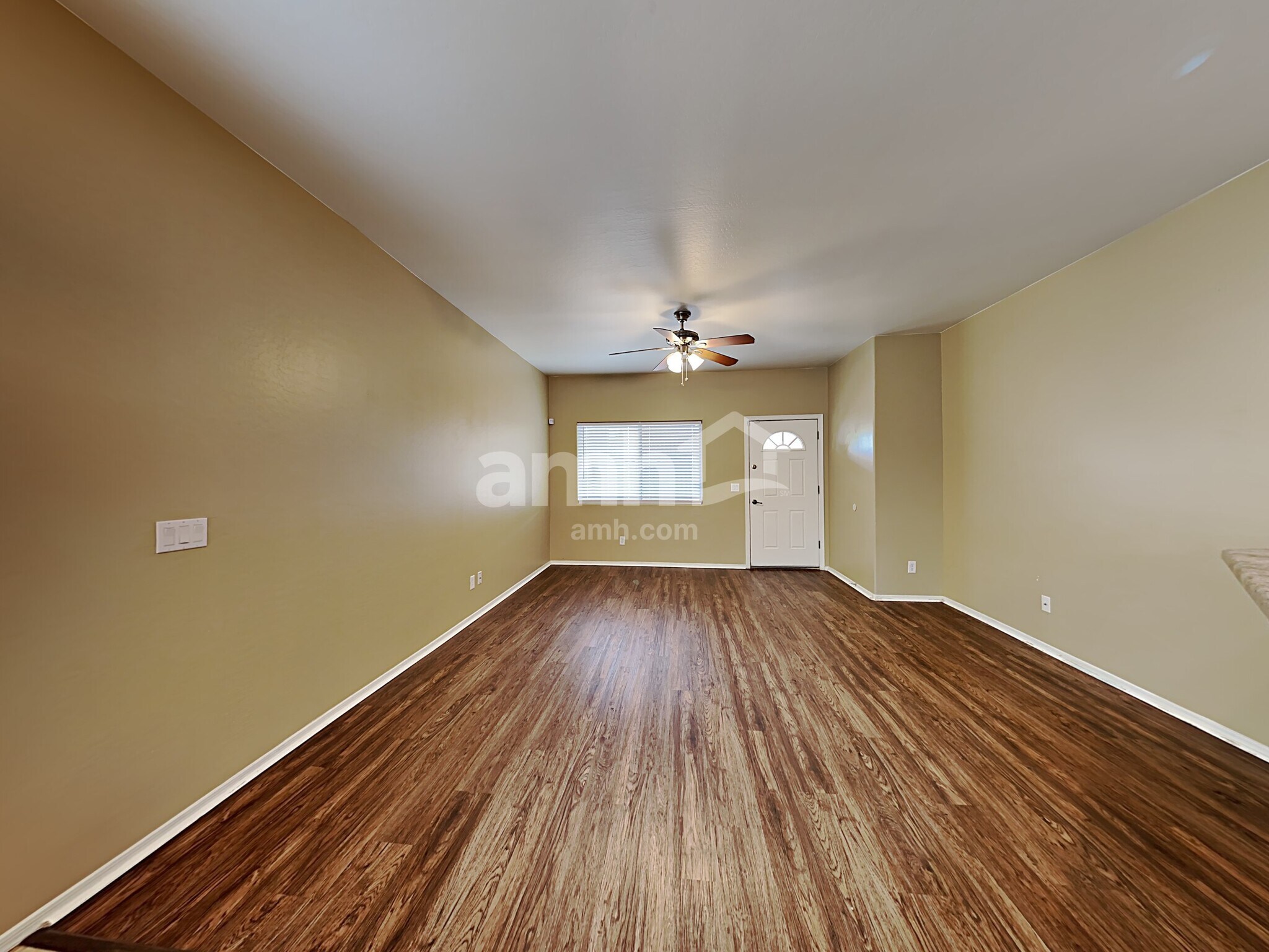 Building Photo - 11709 W Jefferson St