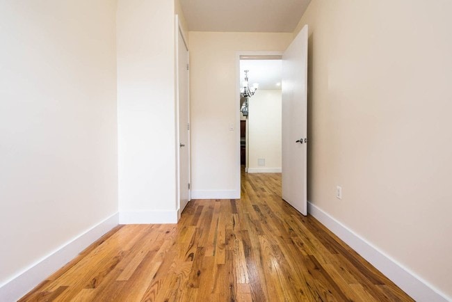 Floorplan - 206 Scholes St