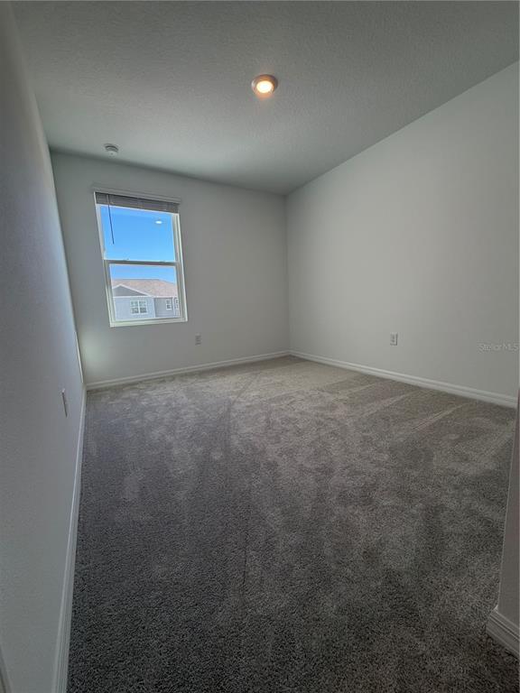 Building Photo - 2914 Canary Ave