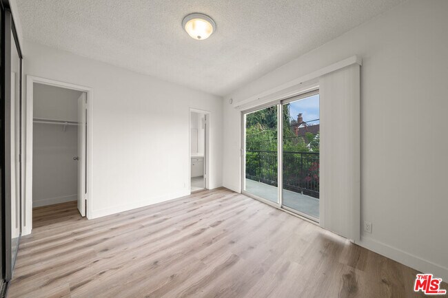 Building Photo - 10653 Holman Ave