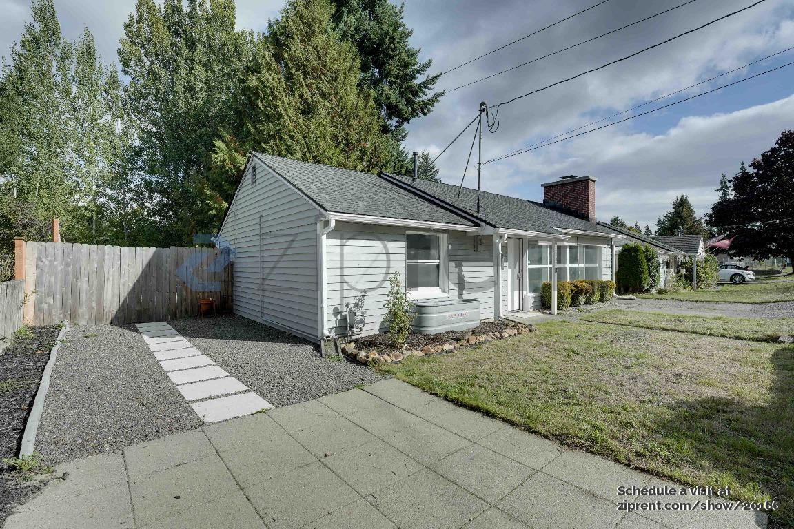 Building Photo - 23407 Hedlund Ave