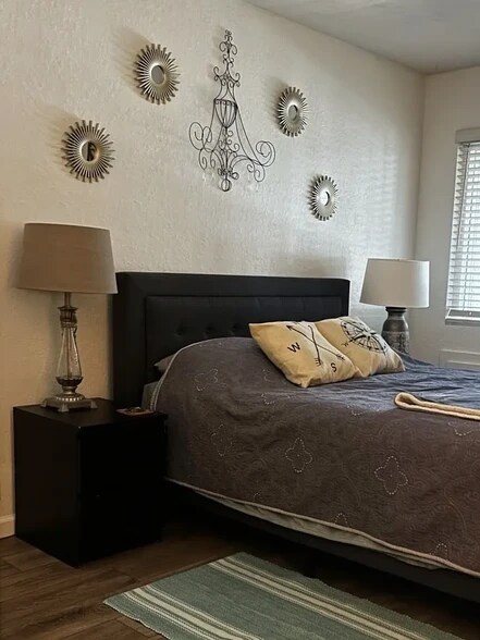 Building Photo - 5745 Friars Rd