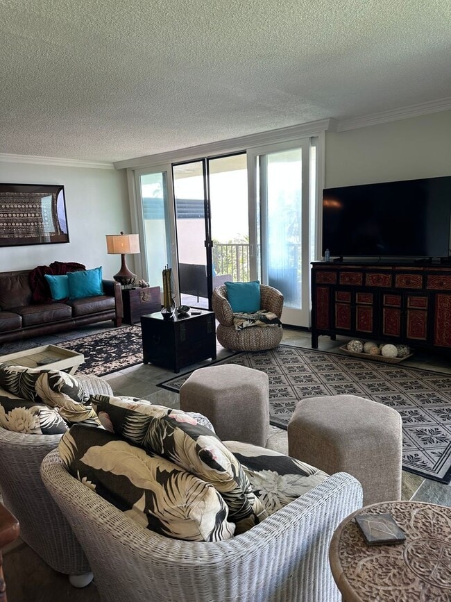 Building Photo - Spacious1BR/2BA In Prime Location