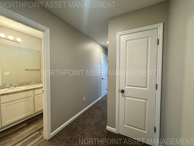 Building Photo - "AUGUST MOVE IN SPECIAL: $500 off on 2nd M...