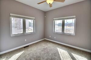 Building Photo - 451 S Rockcreek Dr