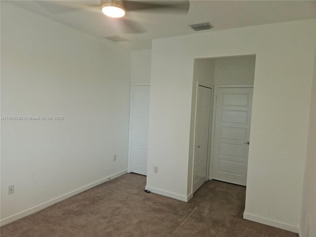 Building Photo - 17606 SW 149th Pl