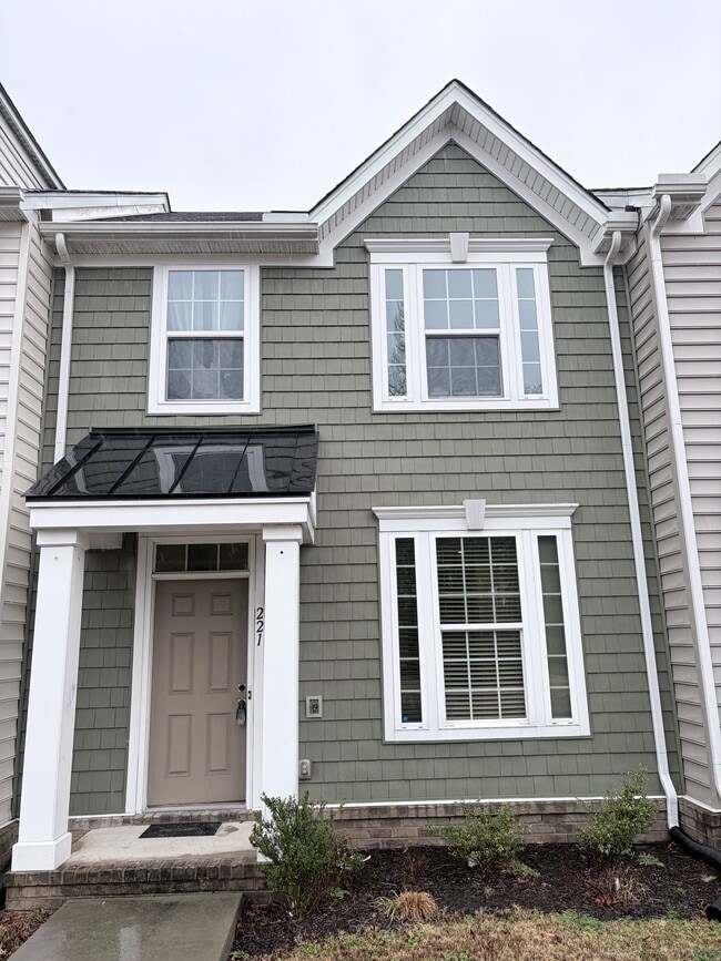 Building Photo - 221 Brittlebrush Dr