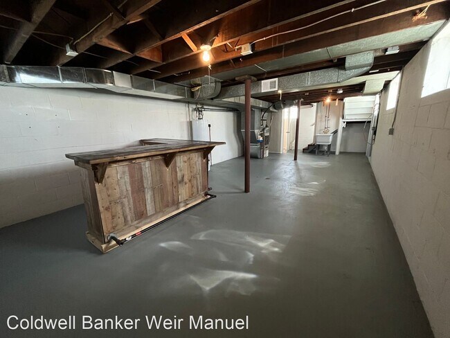 Building Photo - 3 br, 1.5 bath House - 337 Orange Street