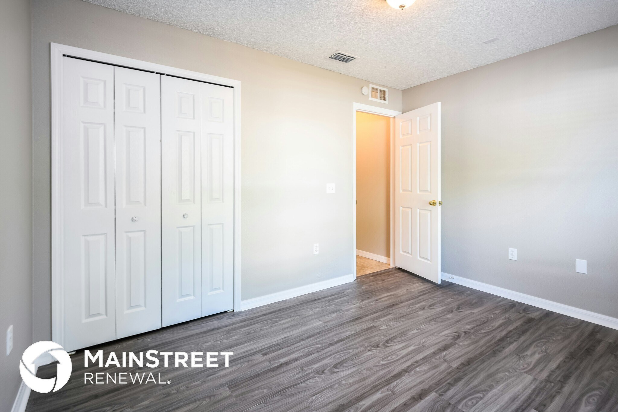 Building Photo - 2079 De Carlo Ave