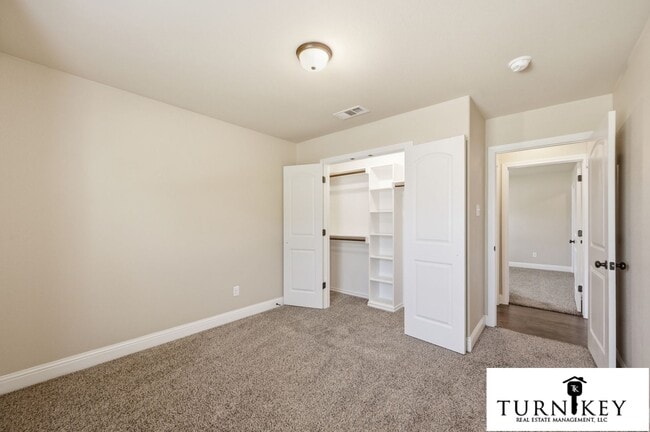 Building Photo - 131 Sunburst Ct