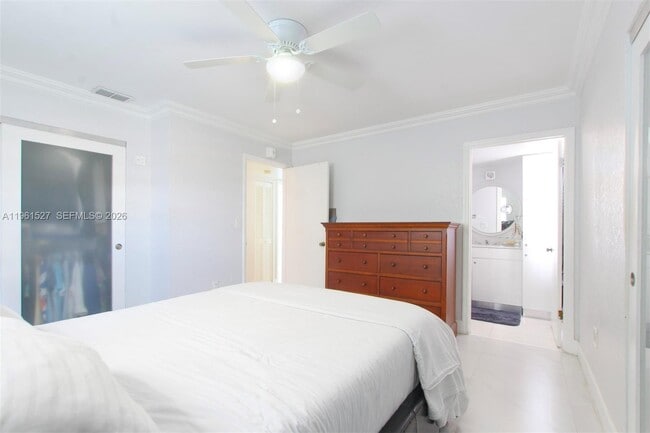 Building Photo - 49 Majorca Ave