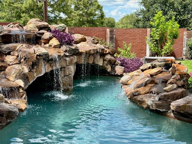 Building Photo - 7002 Greatwood Trails Ct